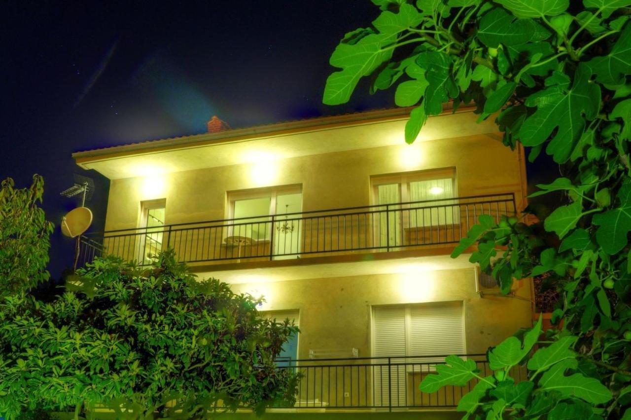 Apartment Crikvenica 19 Bagian luar foto